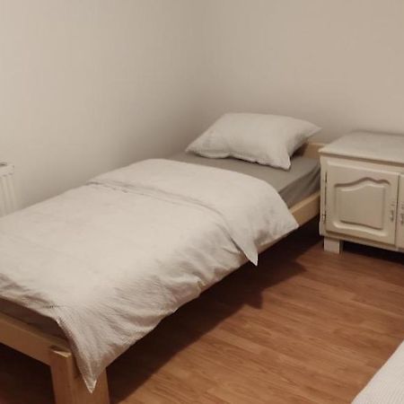Apartman Mwa 슬라본스키브로드 외부 사진